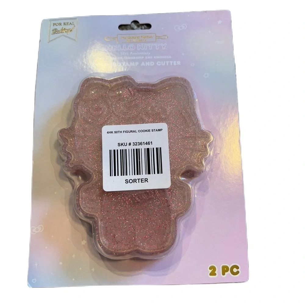 Hello Kitty Sandwich Shape Cookie Cutter NEW Pink